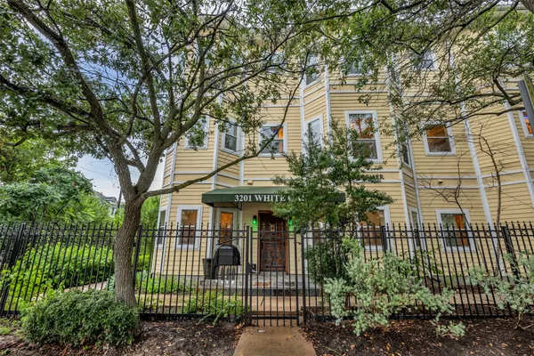 $1,350,000 | 3201 White Oak Drive, Houston, TX 77007