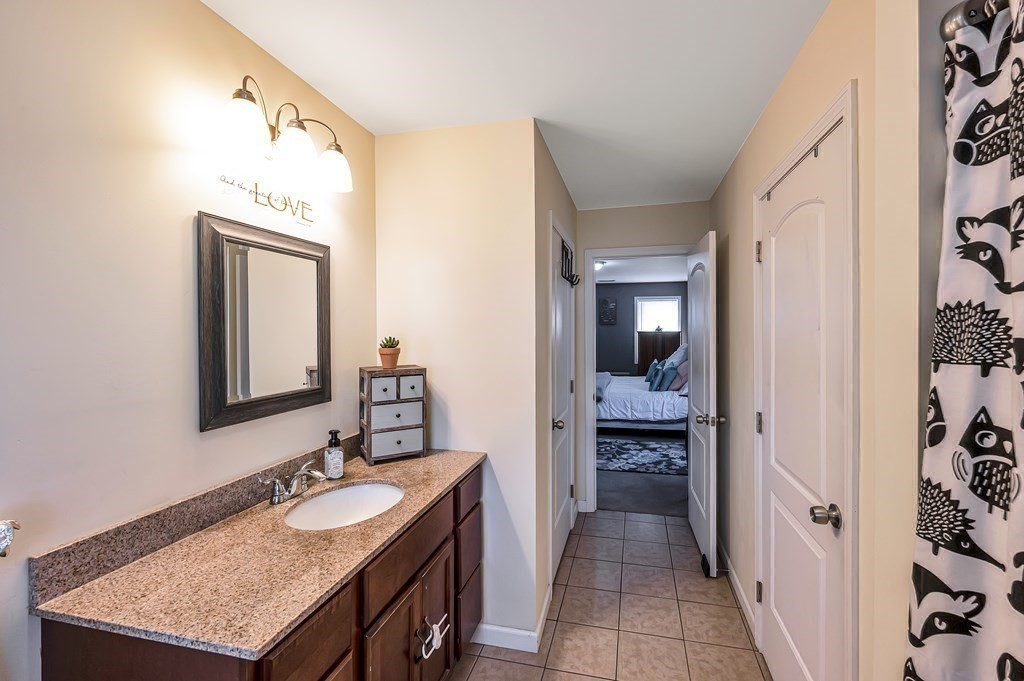 77 Laurence Street Springfield, MA 01104 - Photo 15 of 23 Gallery Image 15