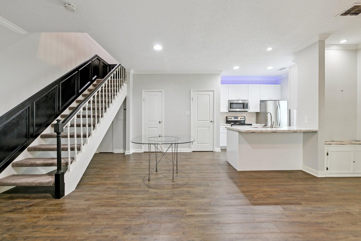 7575 Cambridge Street, Unit 301 Houston, TX 77054 - Photo 18 of 27