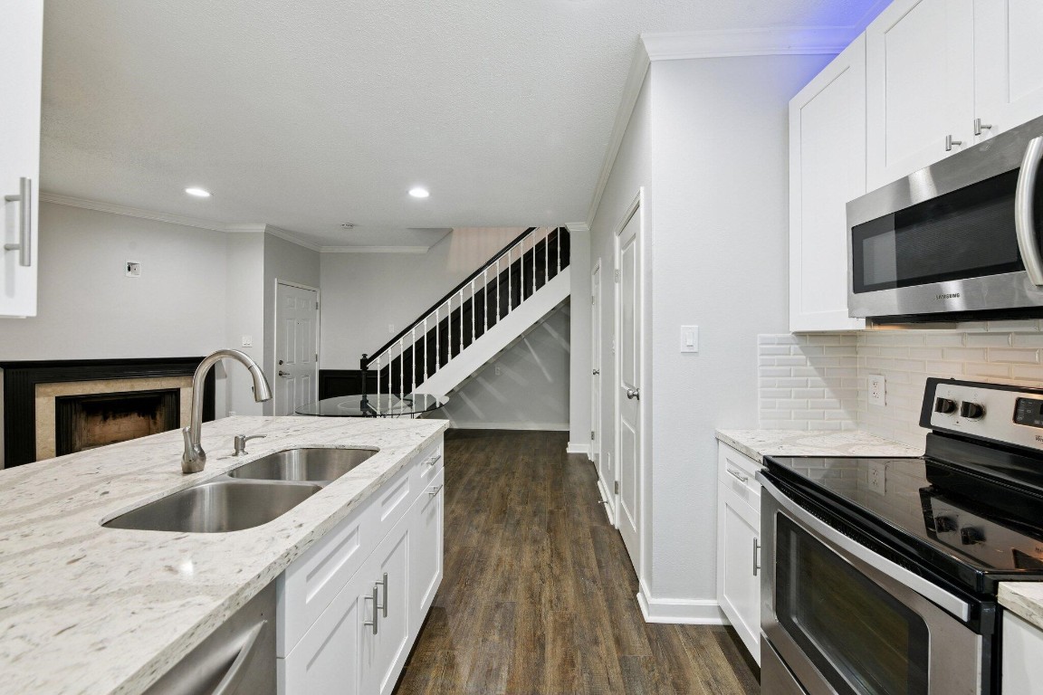 7575 Cambridge Street, Unit 301 Houston, TX 77054 - Photo 19 of 27