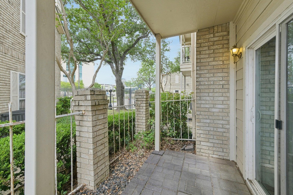 7575 Cambridge Street, Unit 301 Houston, TX 77054 - Photo 24 of 27