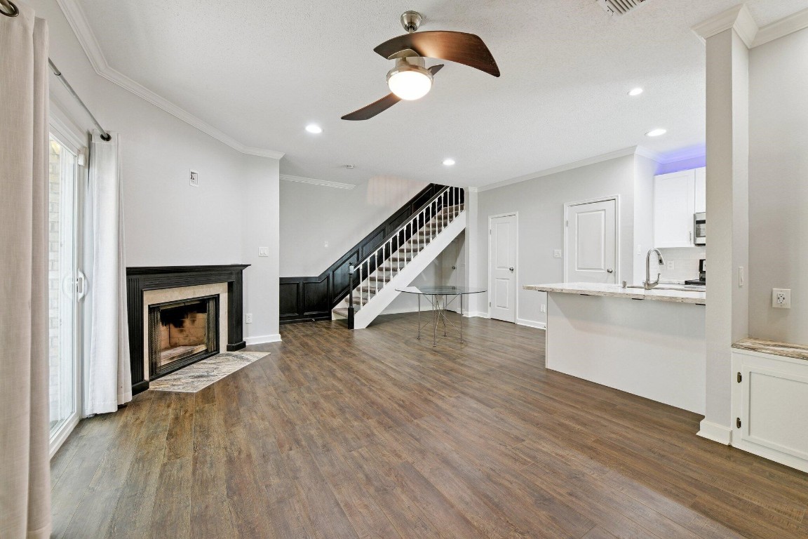 7575 Cambridge Street, Unit 301 Houston, TX 77054 - Photo 3 of 27