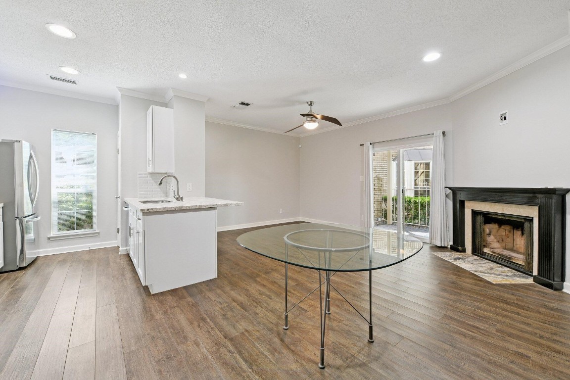 7575 Cambridge Street, Unit 301 Houston, TX 77054 - Photo 4 of 27