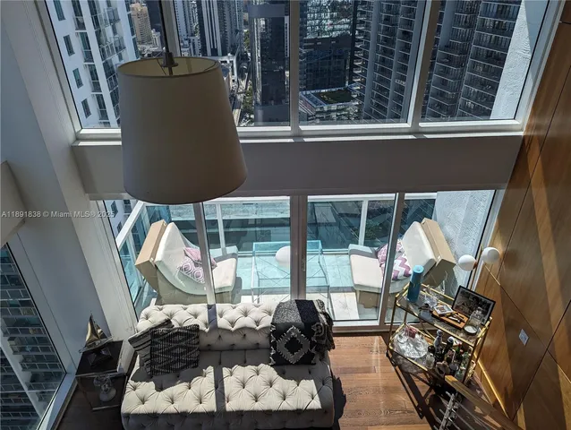 $7,450 | 41 Southeast 5th Street, Unit 2302, Miami, FL 33131