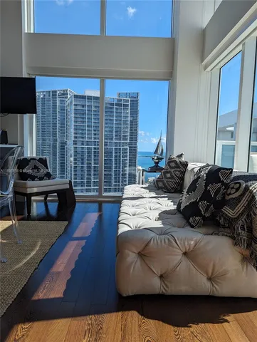 $7,450 | 41 Southeast 5th Street, Unit 2302, Miami, FL 33131