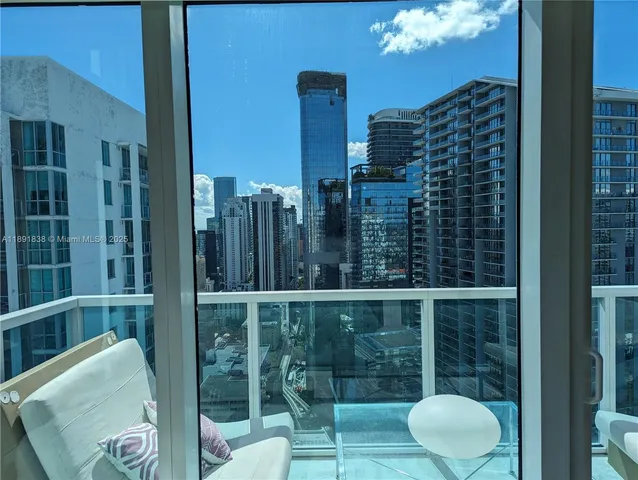 $7,450 | 41 Southeast 5th Street, Unit 2302, Miami, FL 33131