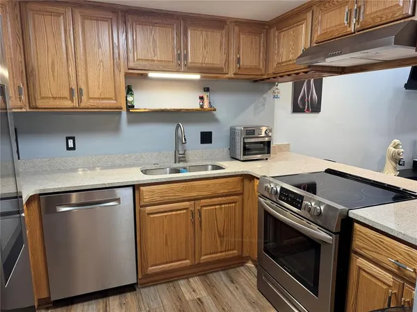 $164,900 | 1775 Cupecoy Circle, Unit 4, Lutz, FL 33558