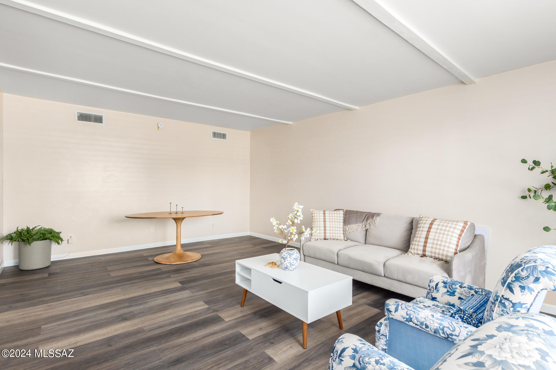 8411 East Rolling Ridge Street Tucson, AZ 85710 - Photo 6 of 30 Gallery Image 6