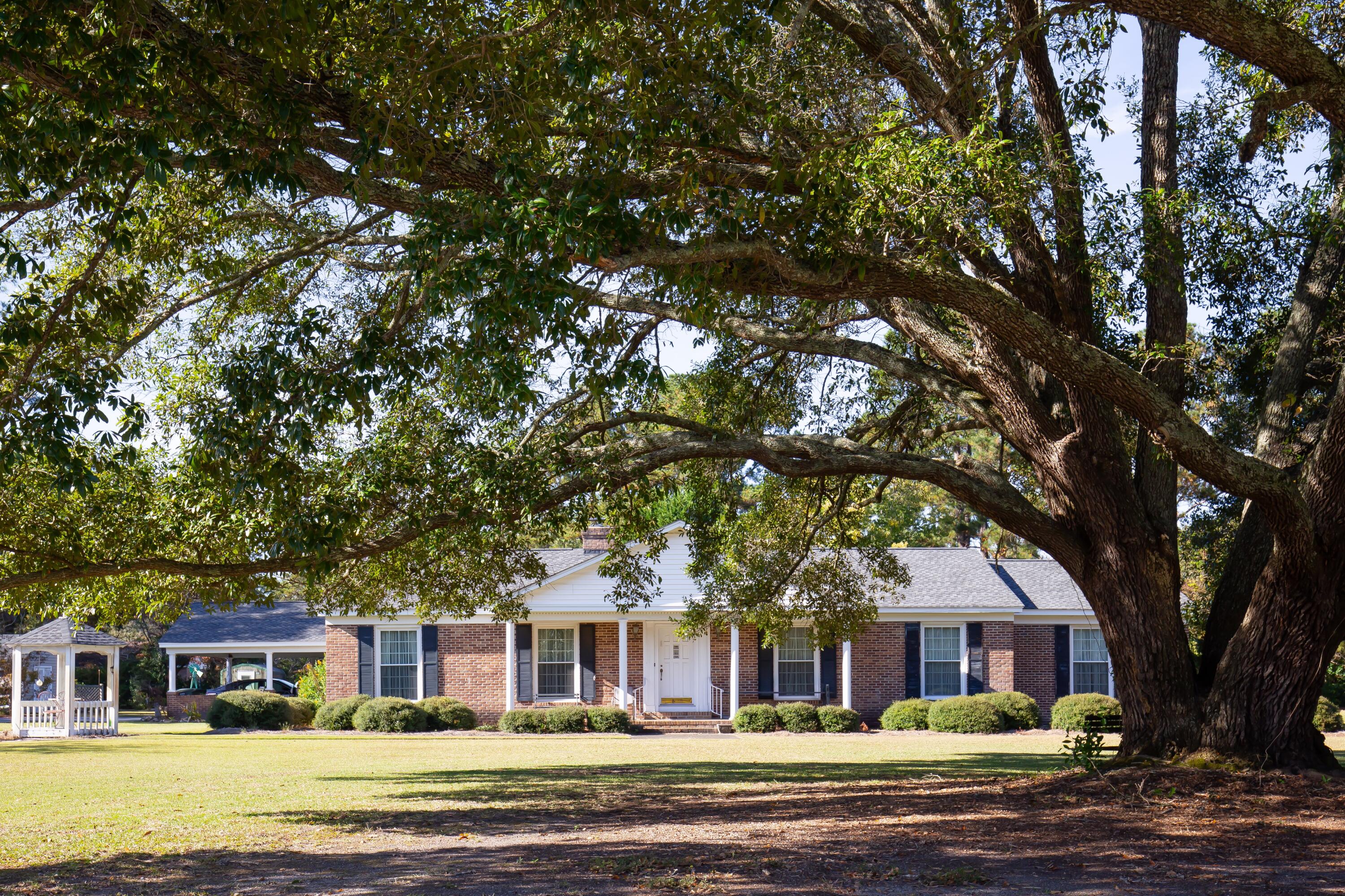 360 Pine Street Bamberg, SC 29003 - Photo 1 of 34