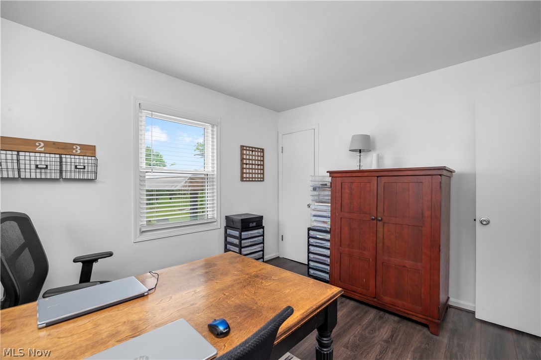 11492 Ridge Road North Royalton, OH 44133 - Photo 14 of 32 Versatile room featuring wood-finish flooring, white walls, and a window with blinds
