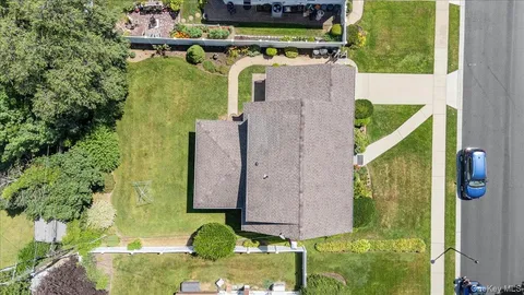 $739,000 | 665 Dianne Street, Seaford, NY 11783