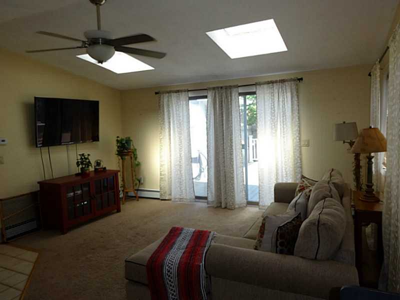 40 Hersey Road Cranston, RI 02910 - Photo 3 of 21 Den/Family/Great Room. Family Rm