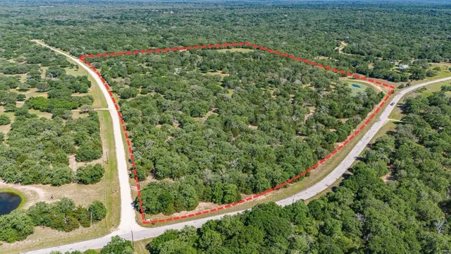 $1,200,000 | 1019 Deer Field Court, Weimar, TX 78962