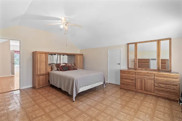 $1,200,000 | 1019 Deer Field Court, Weimar, TX 78962