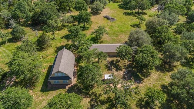 $1,200,000 | 1019 Deer Field Court, Weimar, TX 78962
