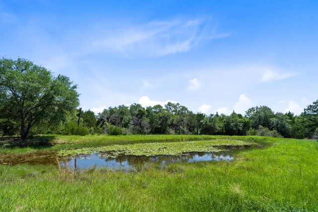 $1,200,000 | 1019 Deer Field Court, Weimar, TX 78962