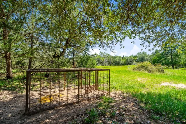 $1,200,000 | 1019 Deer Field Court, Weimar, TX 78962