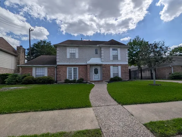 $3,000 | 11807 Highgrove Drive, Houston, TX 77077