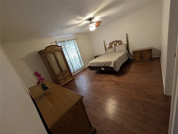 $3,000 | 11807 Highgrove Drive, Houston, TX 77077