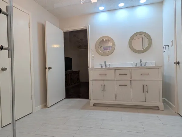 $3,000 | 11807 Highgrove Drive, Houston, TX 77077