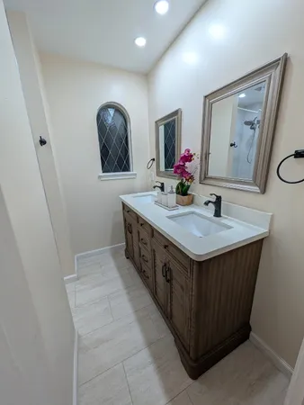 $3,000 | 11807 Highgrove Drive, Houston, TX 77077