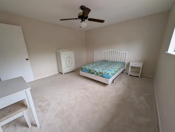 $3,000 | 11807 Highgrove Drive, Houston, TX 77077