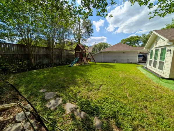 $3,000 | 11807 Highgrove Drive, Houston, TX 77077