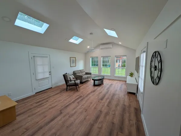 $3,000 | 11807 Highgrove Drive, Houston, TX 77077