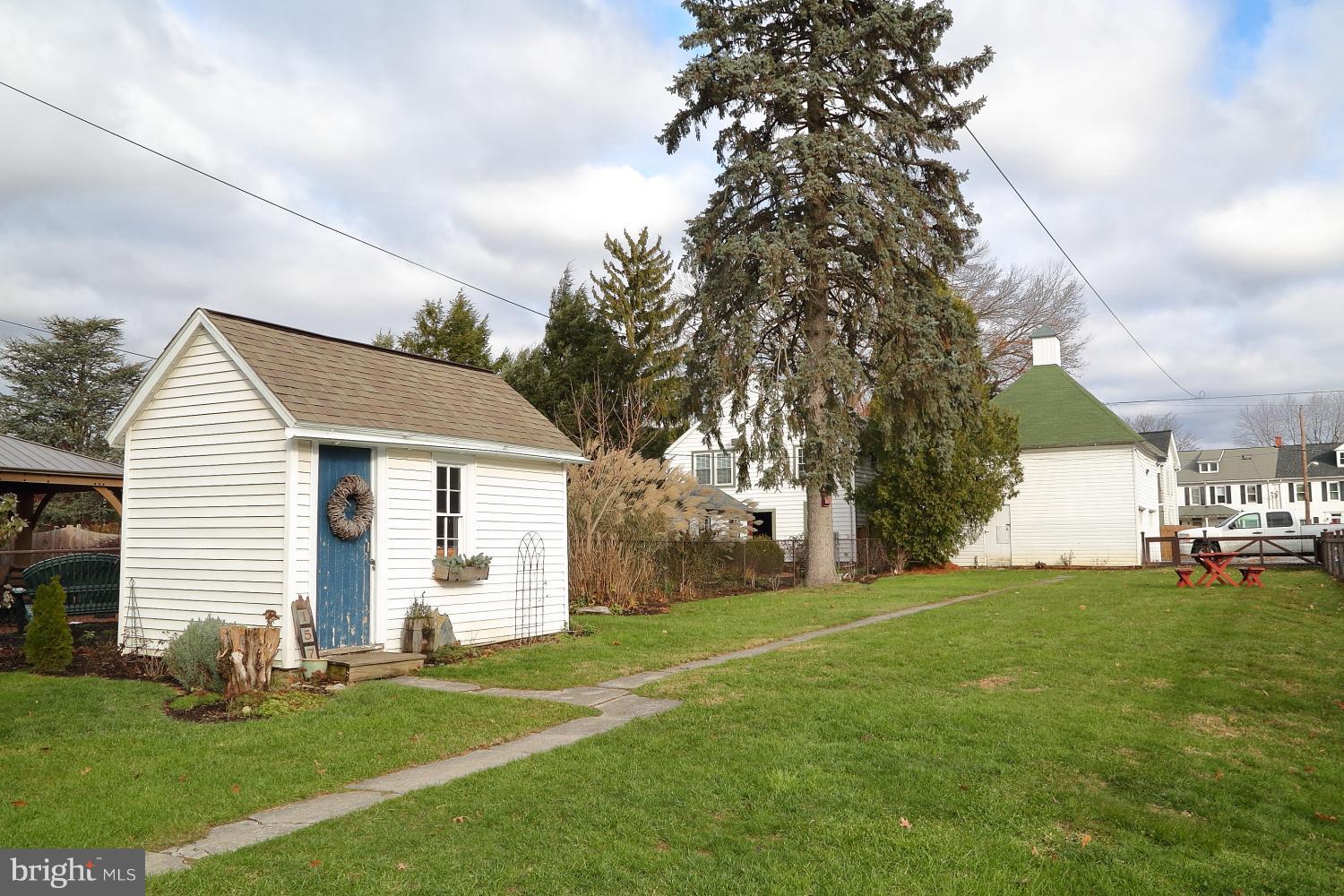157 Front Street Lititz, PA 17543 - Photo 21 of 22 Rear yard