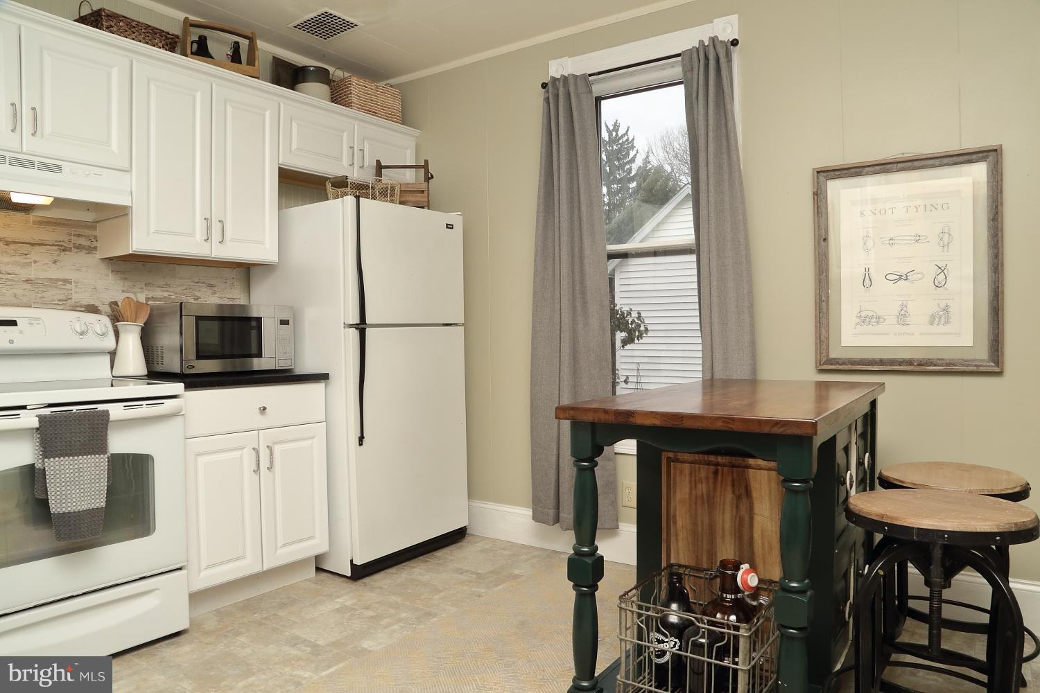 157 Front Street Lititz, PA 17543 - Photo 9 of 22 Kitchen