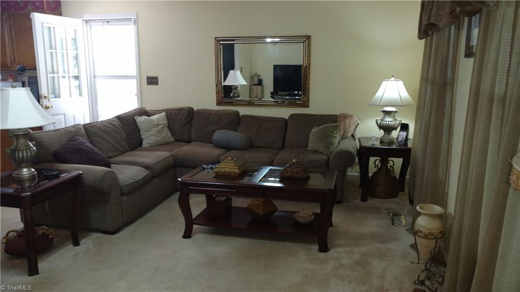 4425 Hampton Road Clemmons, NC 27012 - Photo 6 of 12 Gallery Image 6