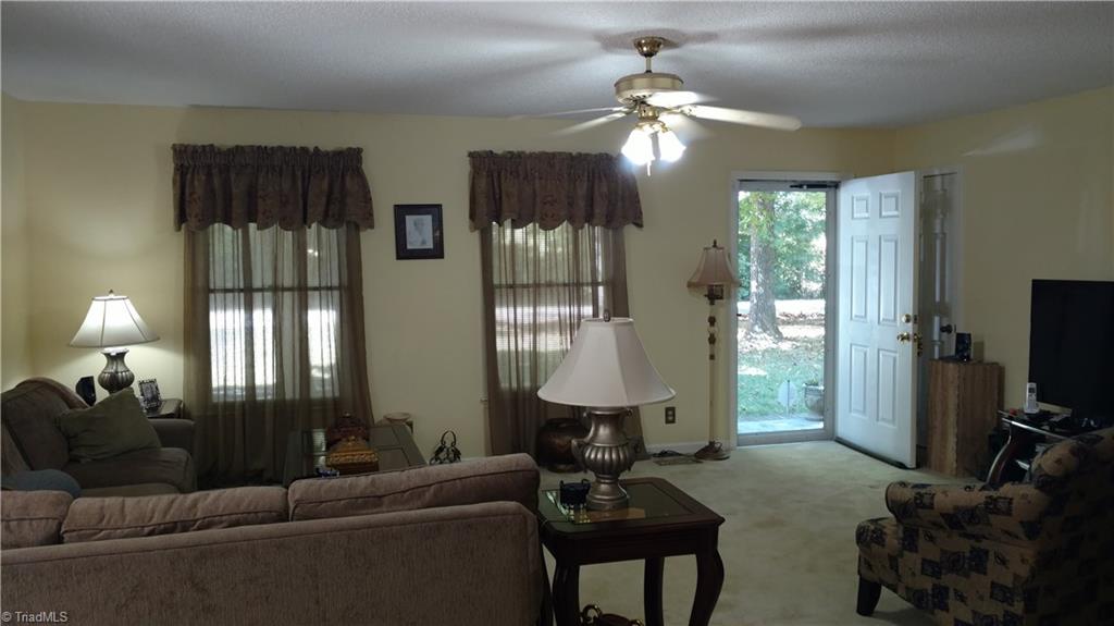 4425 Hampton Road Clemmons, NC 27012 - Photo 8 of 12 Gallery Image 8