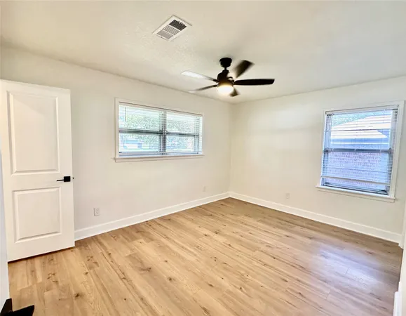 $2,550 | 4505 West 43rd Street, Houston, TX 77092