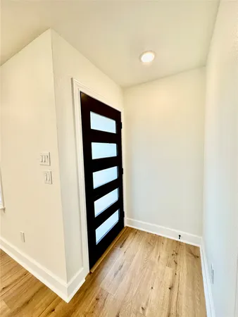 $2,550 | 4505 West 43rd Street, Houston, TX 77092