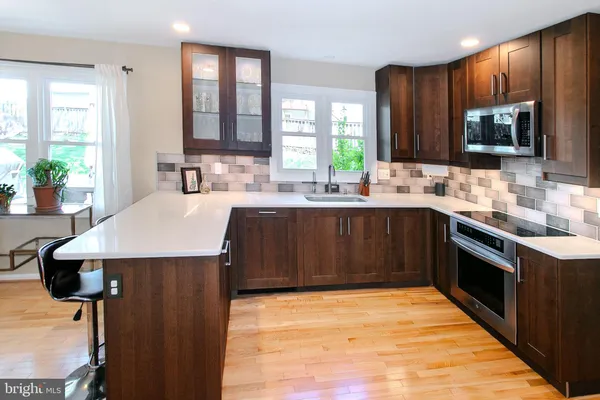 $750,000 | 1600 Folley Lick Court, Herndon, VA 20170