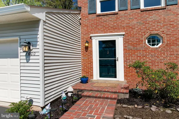 $750,000 | 1600 Folley Lick Court, Herndon, VA 20170