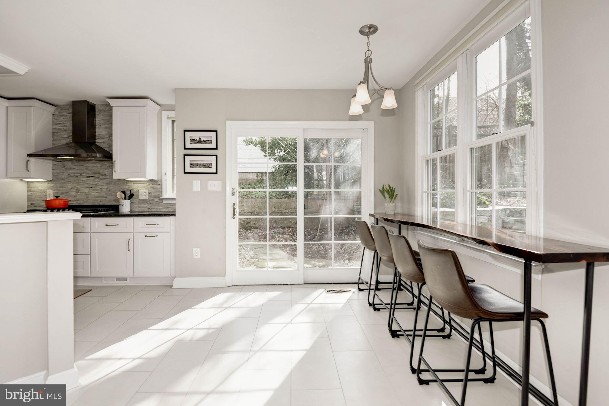 7504 Tarrytown Road Chevy Chase, MD 20815 - Photo 31 of 66 Breakfast nook