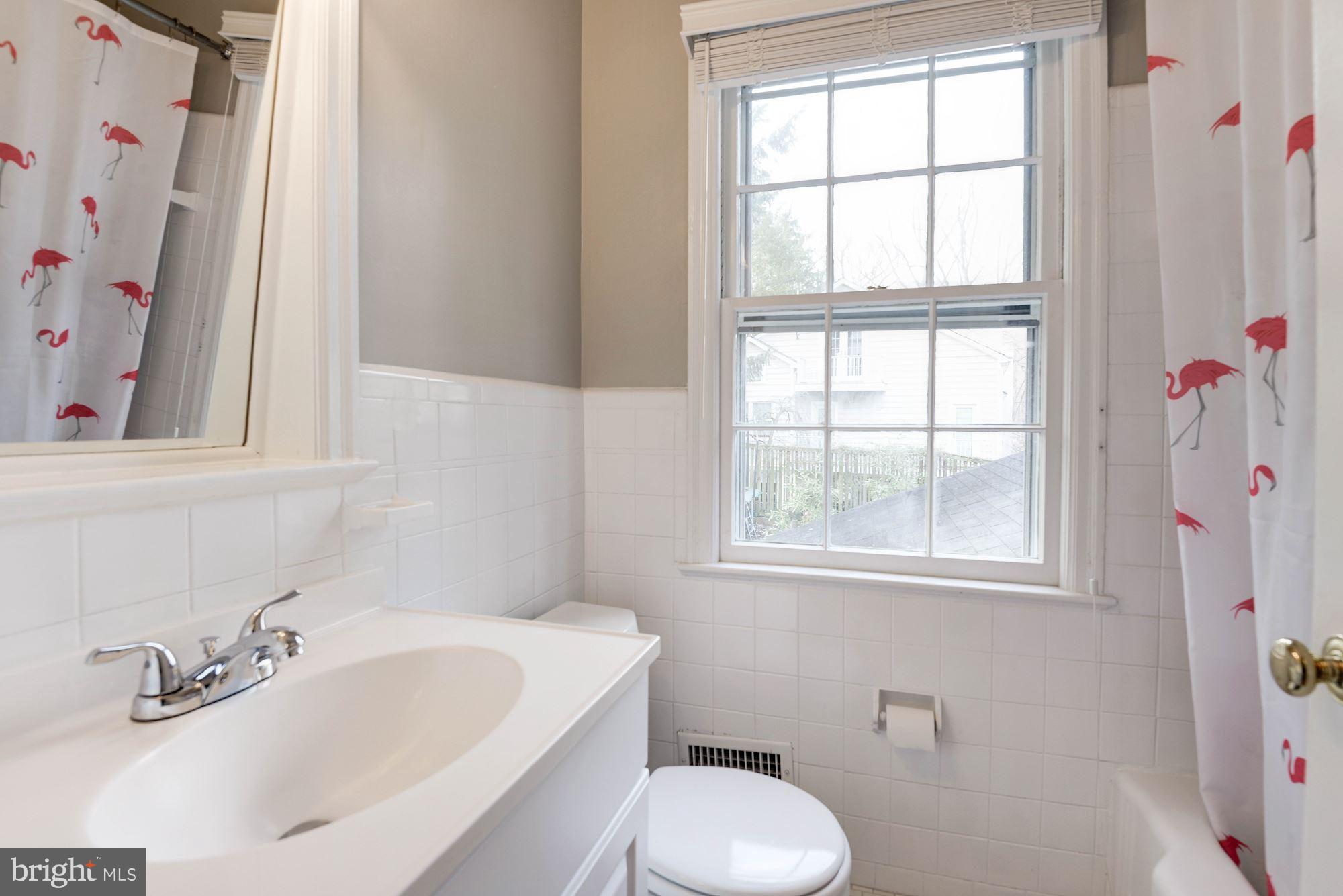 7504 Tarrytown Road Chevy Chase, MD 20815 - Photo 51 of 66 Upper Level Bathroom #3