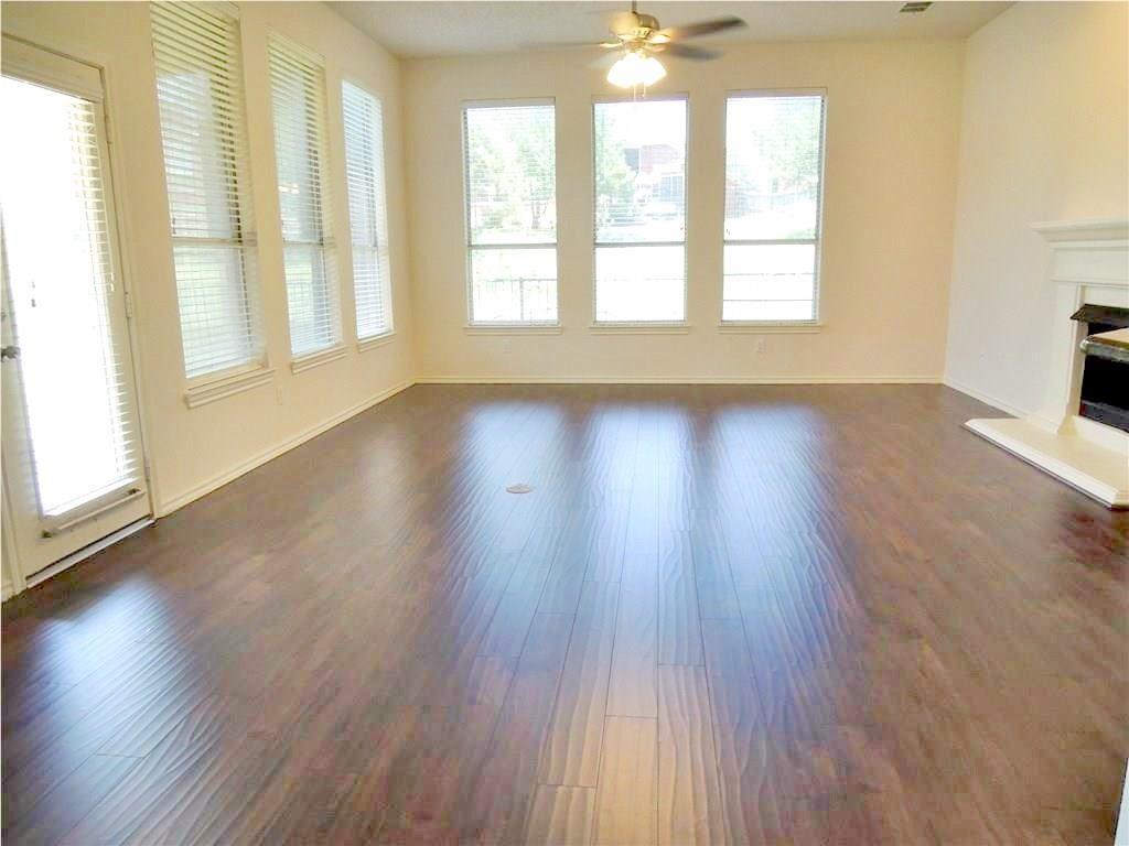 160 Fallkirk Drive Coppell, TX 75019 - Photo 4 of 28