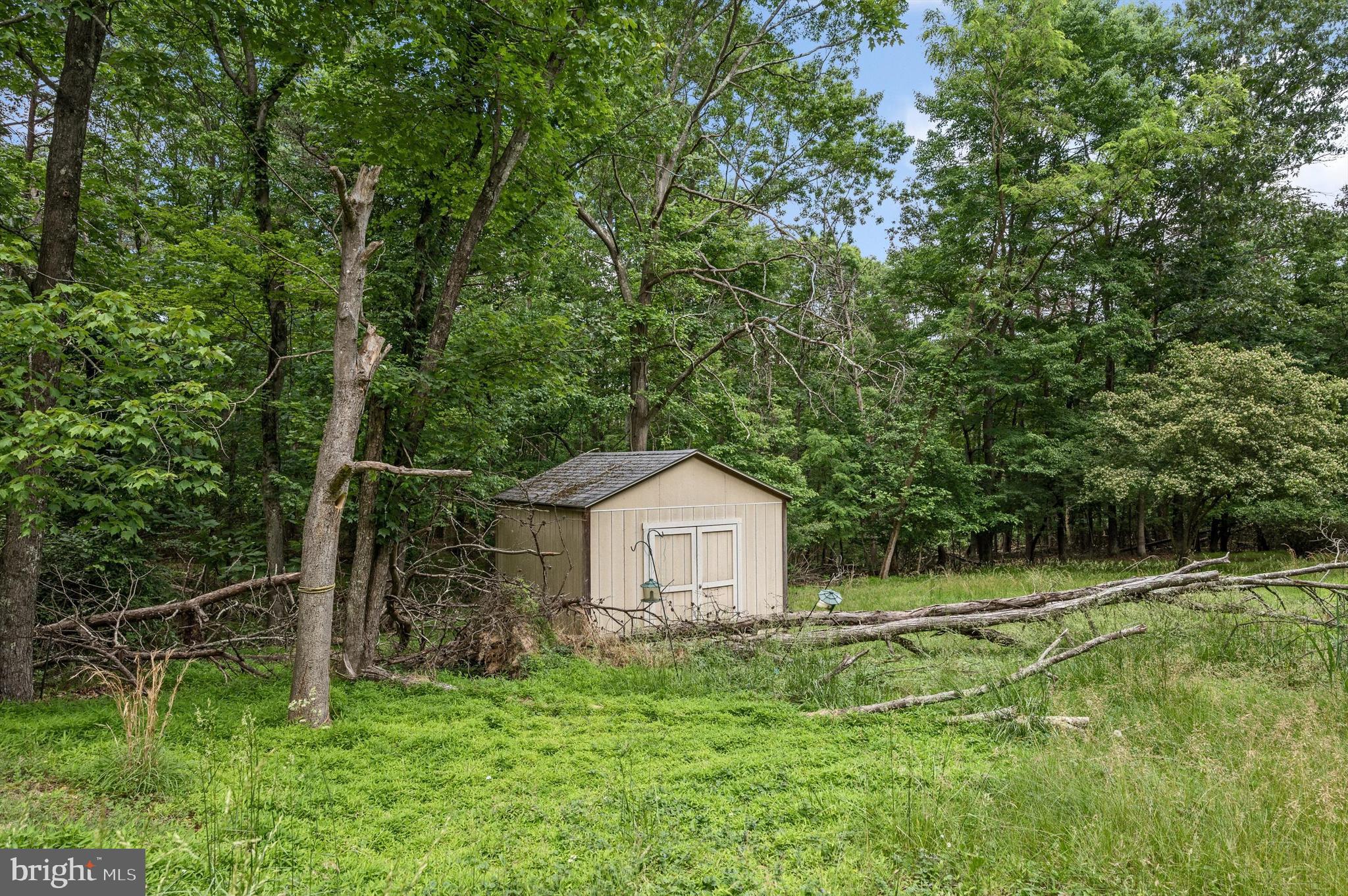 694 Whiskey Still Road Berkeley Springs, WV 25411 - Photo 23 of 31 Gallery Image 23