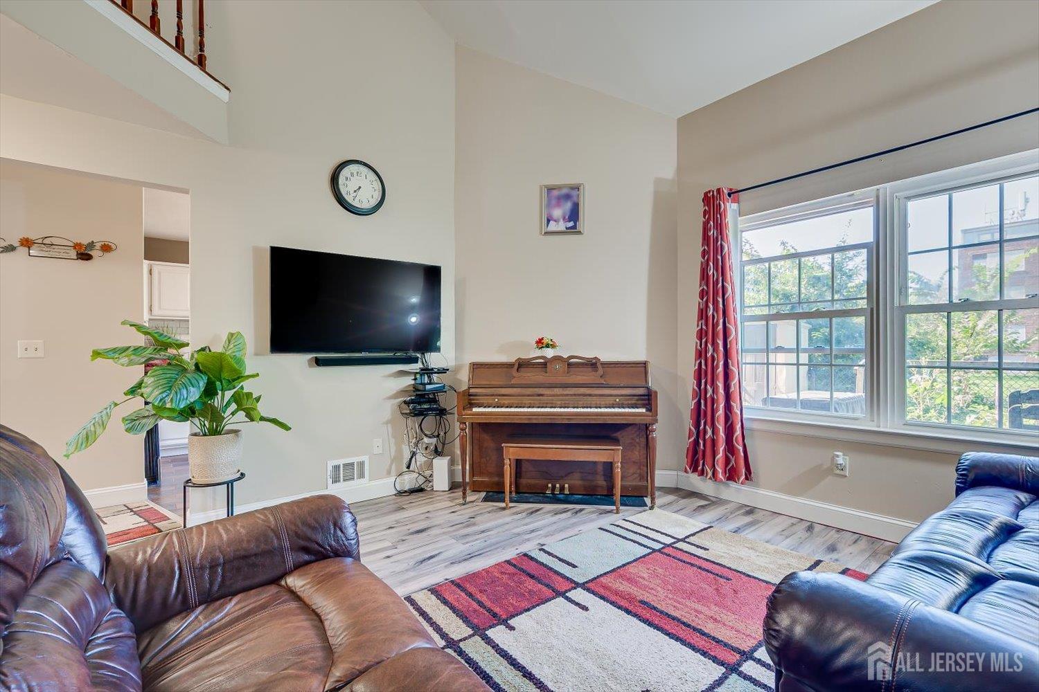 57 Renaissance Lane New Brunswick, NJ 08901 - Photo 12 of 29 Gallery Image 12