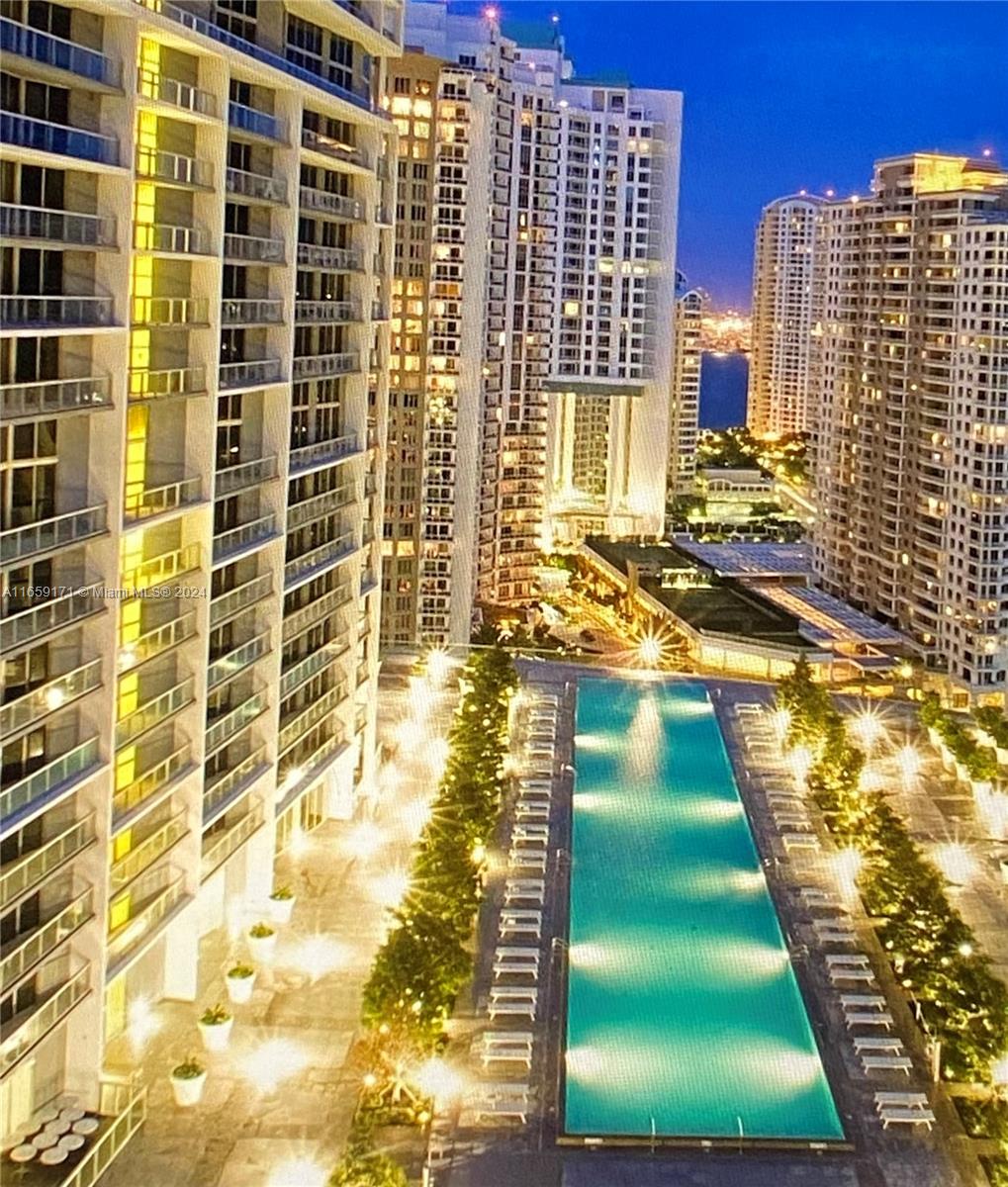 475 Brickell Avenue, Unit 4812 Miami, FL 33131 - Photo 18 of 20 a view of a balcony