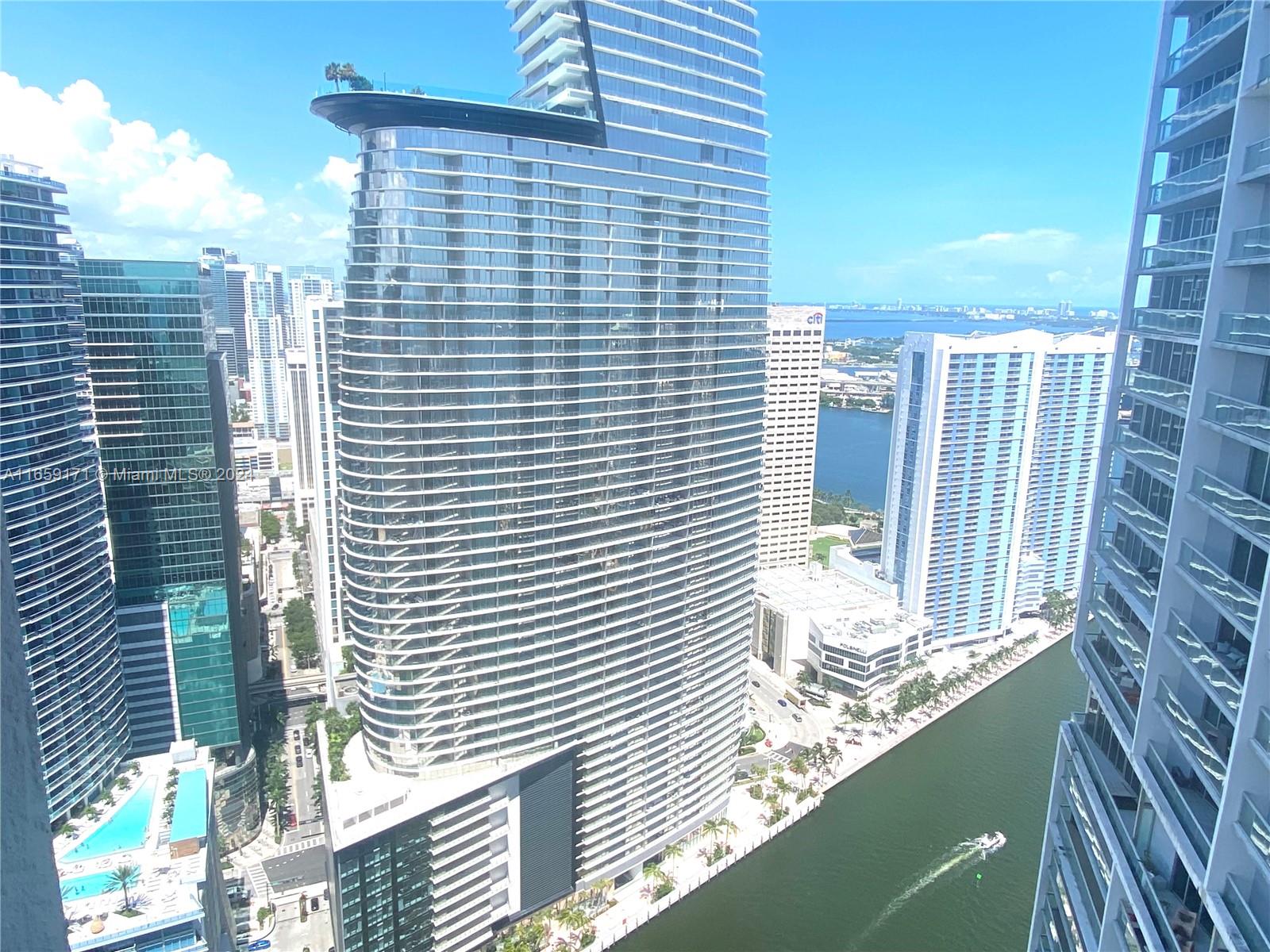 475 Brickell Avenue, Unit 4812 Miami, FL 33131 - Photo 8 of 20 a view of balcony
