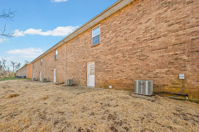 $1,200 | 535 Lafayette Road, Unit G4, Clarksville, TN 37042