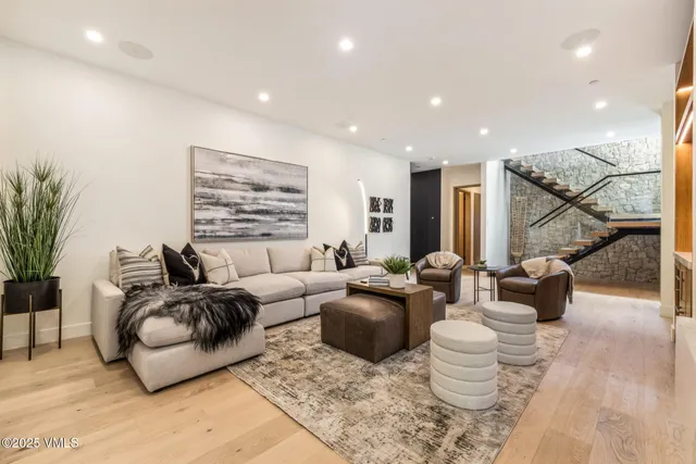 $13,500,000 | 1489 Vail Valley Drive, Vail, CO 81657