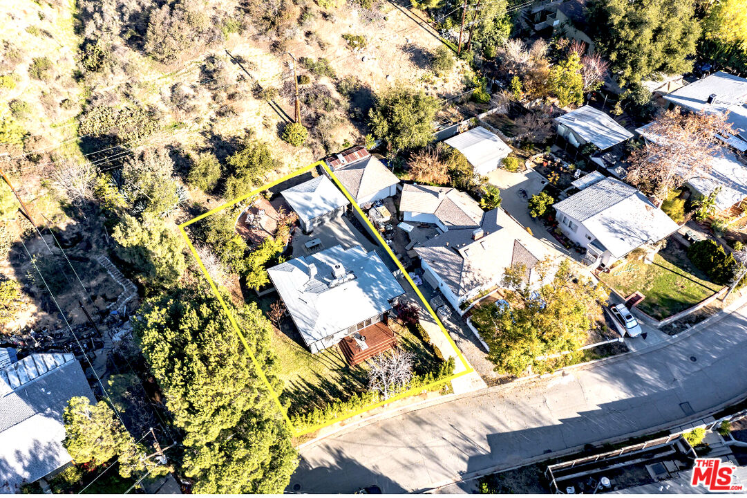 4539 Rising Hill Road Altadena, CA 91001 - Photo 26 of 27 a picture of a city