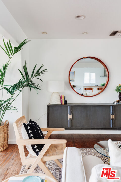 4539 Rising Hill Road Altadena, CA 91001 - Photo 7 of 27 a living room with furniture