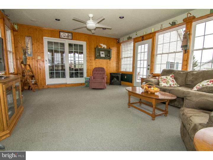 121 New Bridge Road Quinton, NJ 08079 - Photo 8 of 25 Family Room