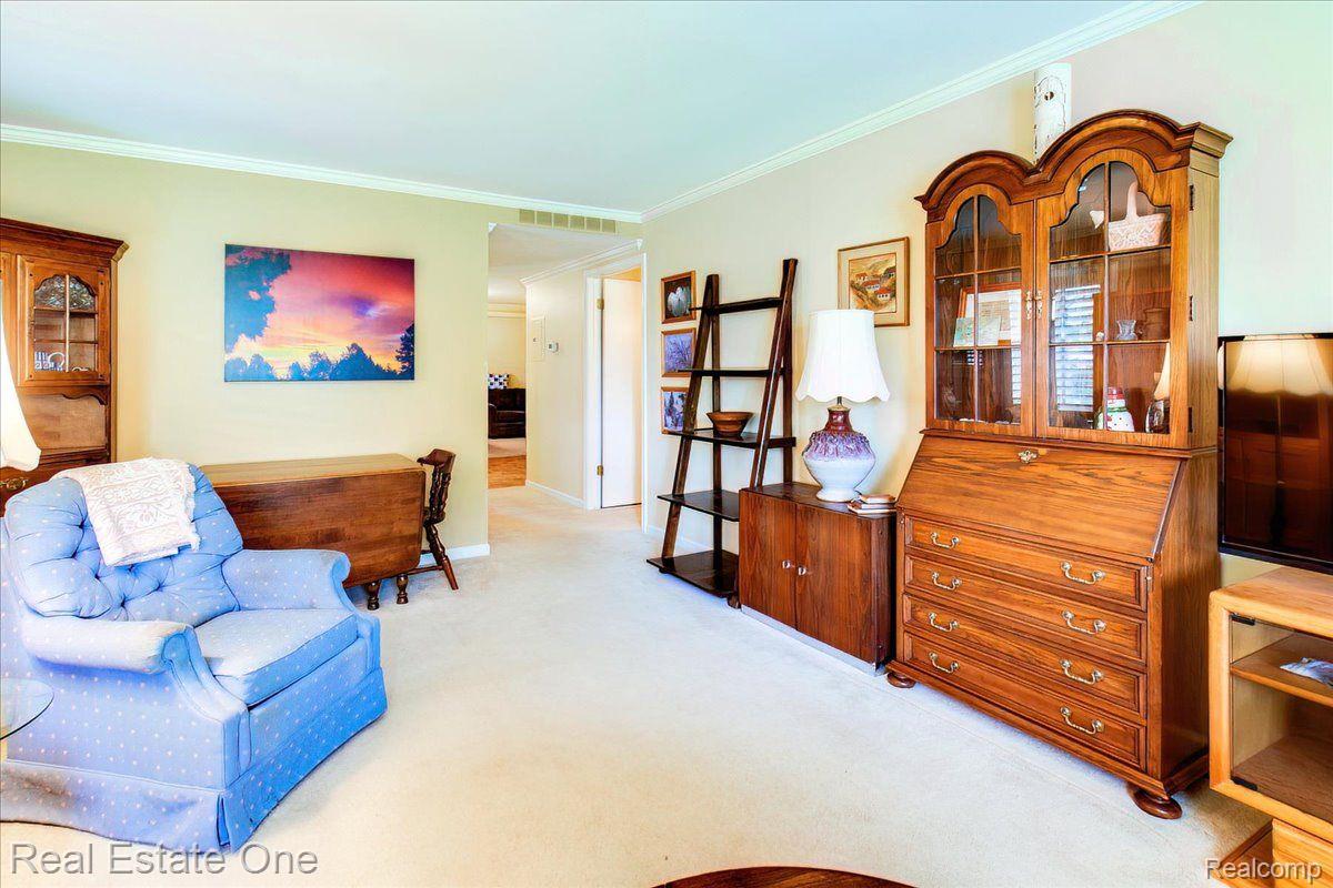 951 Wexford Way Rochester, MI 48307 - Photo 11 of 46 Gallery Image 11