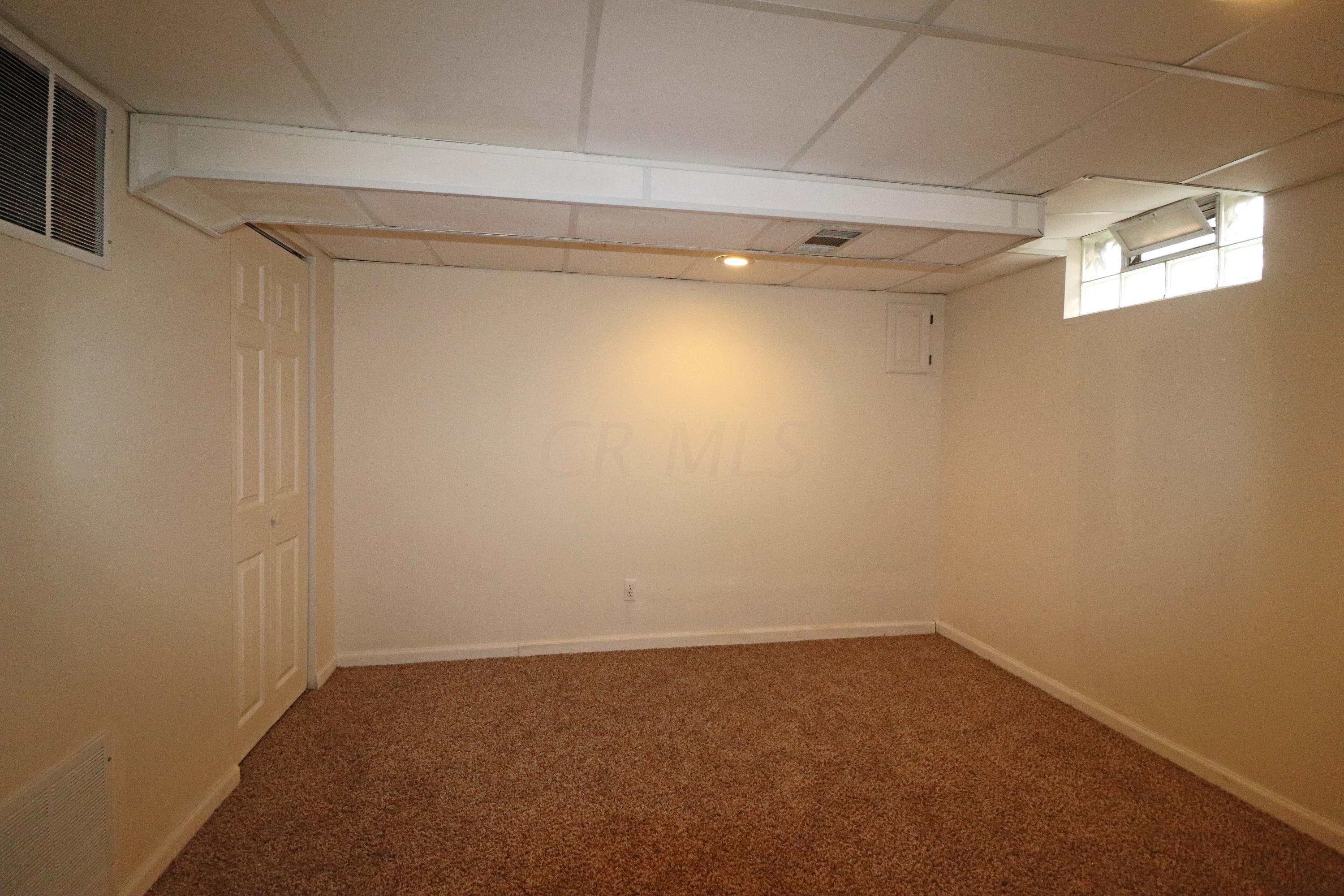1594 Bostwick Road Columbus, OH 43227 - Photo 18 of 33 Gallery Image 18